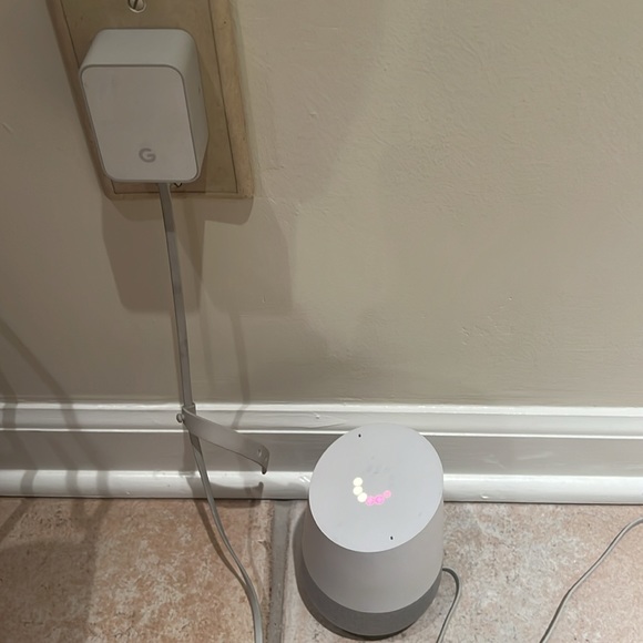 Google Home - Picture 3 of 3